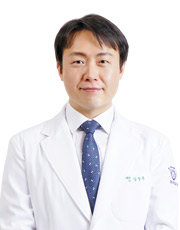 김정욱